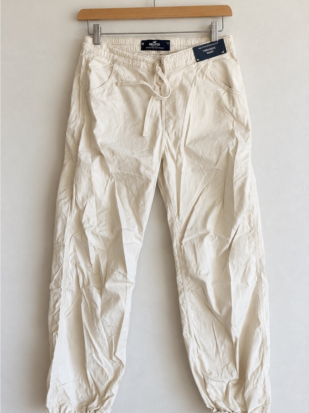 MWT Hollister Off-White Drawstring Jogger Pants